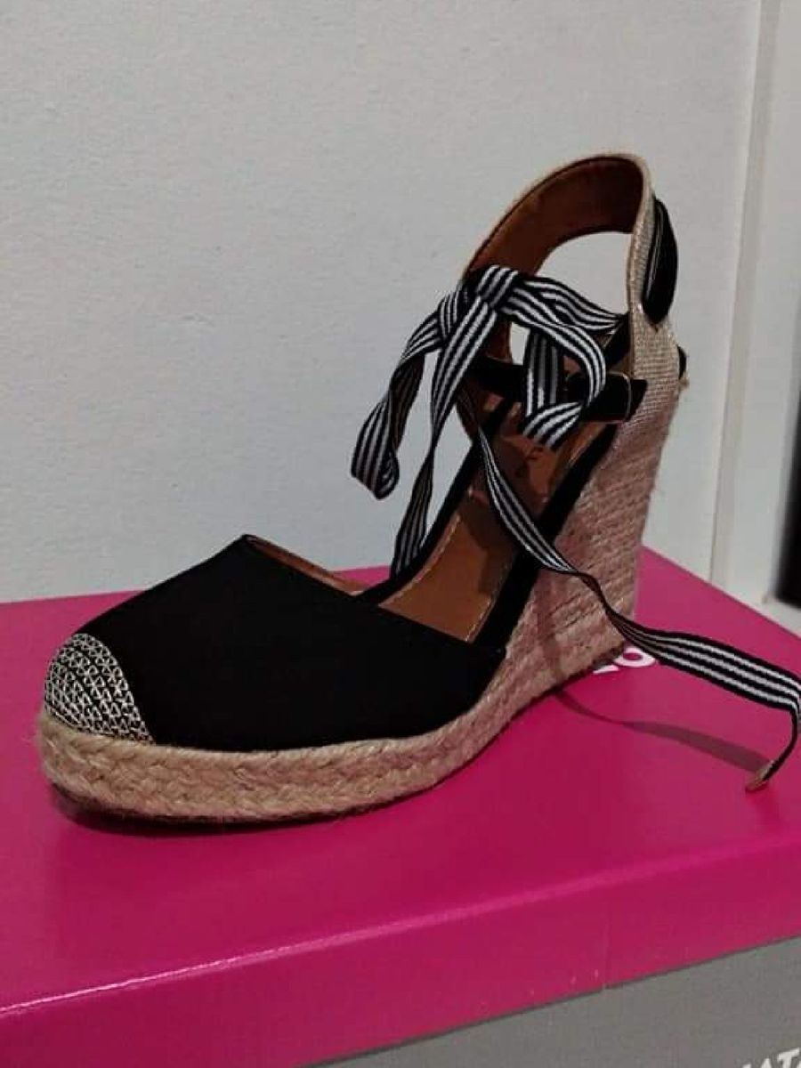 sandalia anabela renata mello