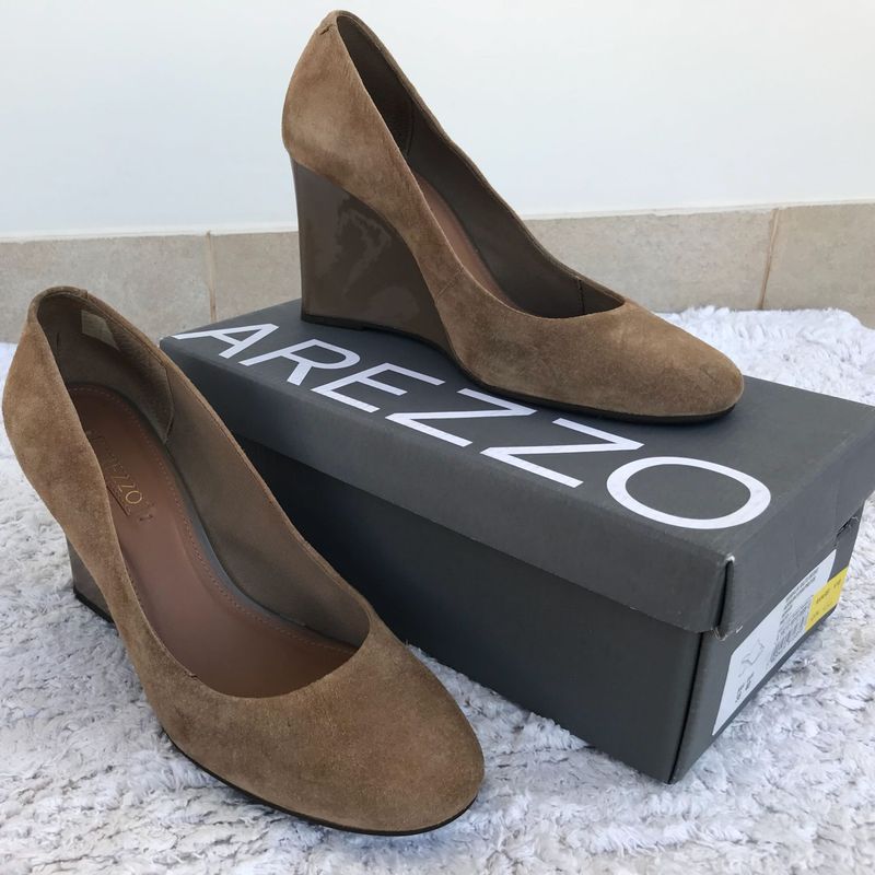 Sapatos best sale anabela fechado