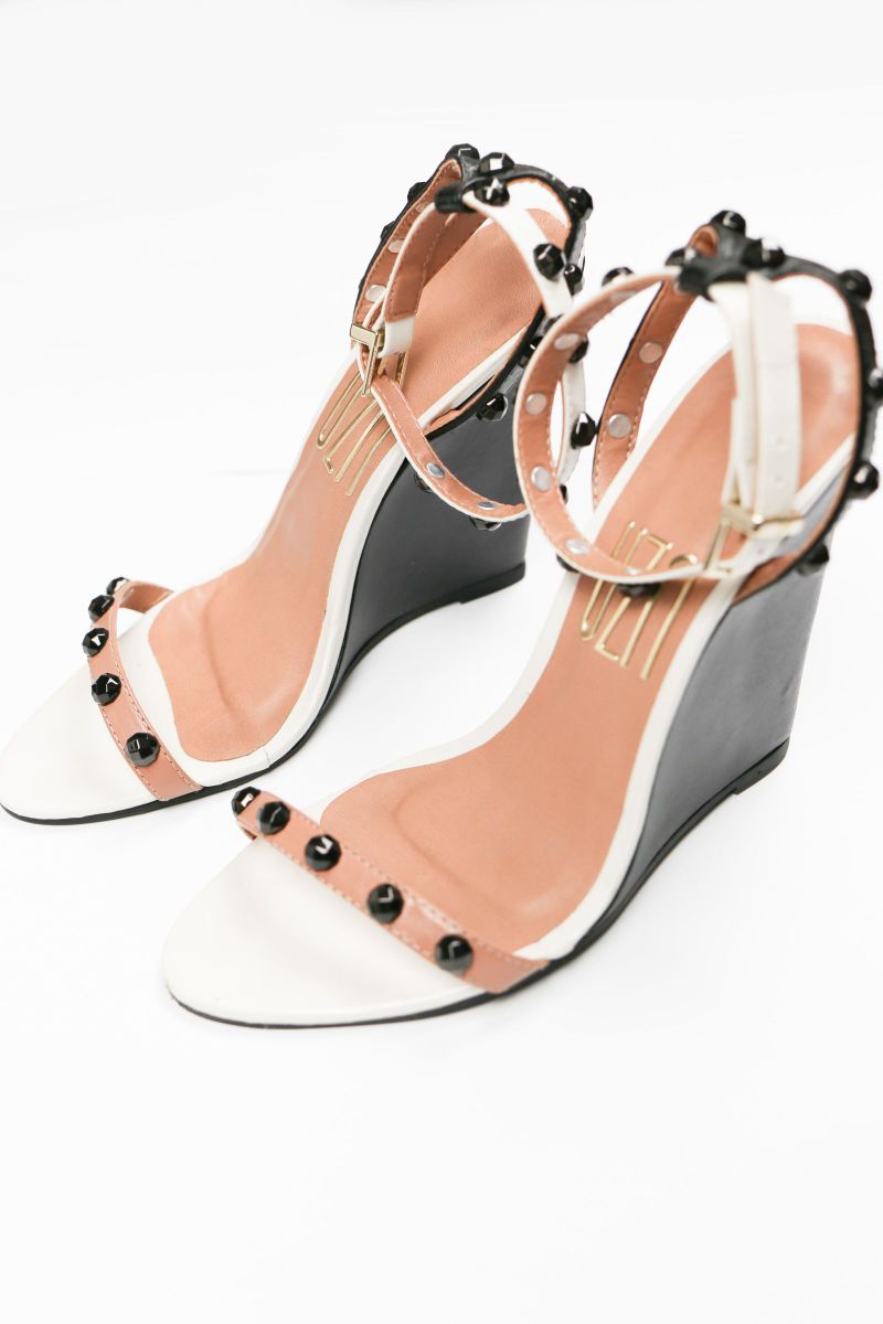 sandalia anabela uza