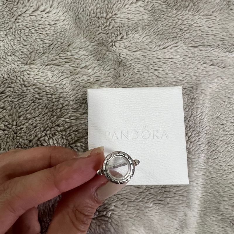 Anel Pandora Floating Locket (Tamanho 50) Jóia Feminina Pandora