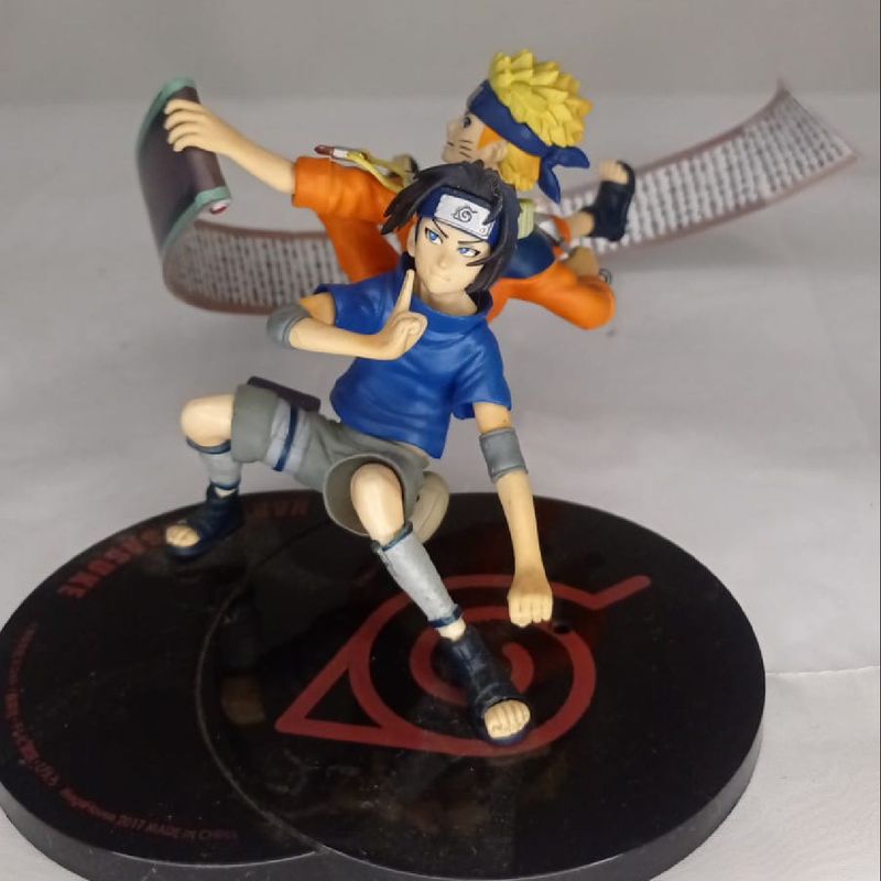 Boneco Naruto Figura e Ação Sasuke Uchiha