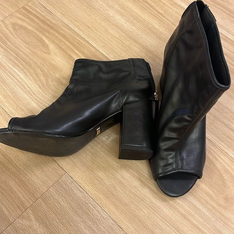 Ankle boot arezzo 2018 best sale