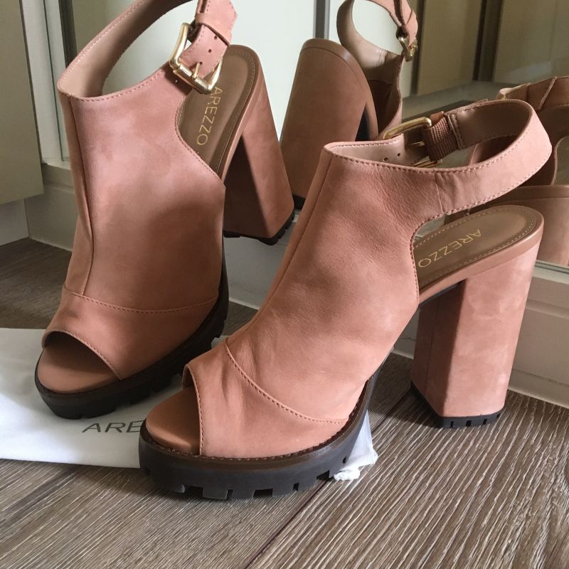 Ankle Boot Arezzo em Couro Tam 38 Bota Feminina Arezzo Nunca