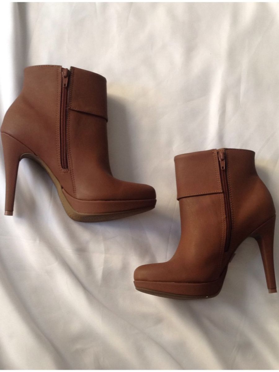 ankle boot caramelo