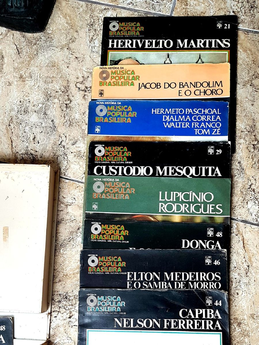 Antiga Caixa Box De M sica Popular Brasileira Com Discos E Revistas 