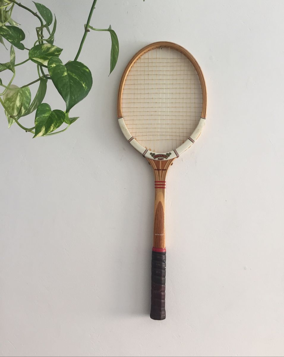 Raquete de Tênis Antiga em Madeira Vintage Dunlop Maxply com Capa