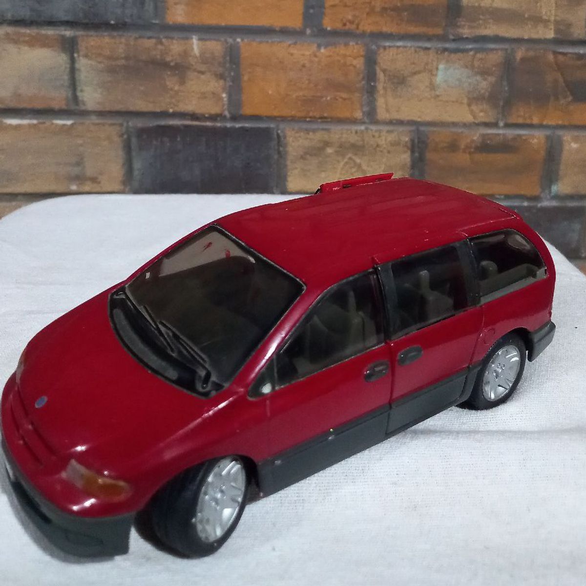 Dodge caravan clearance diecast