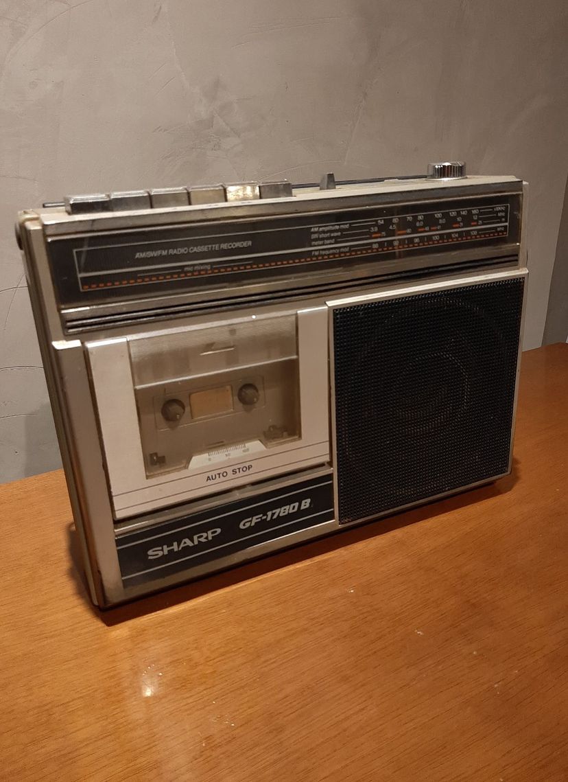 Antigo Radio Sharp - Gf-1780b | Item de Música Sharp Usado 95106834 ...