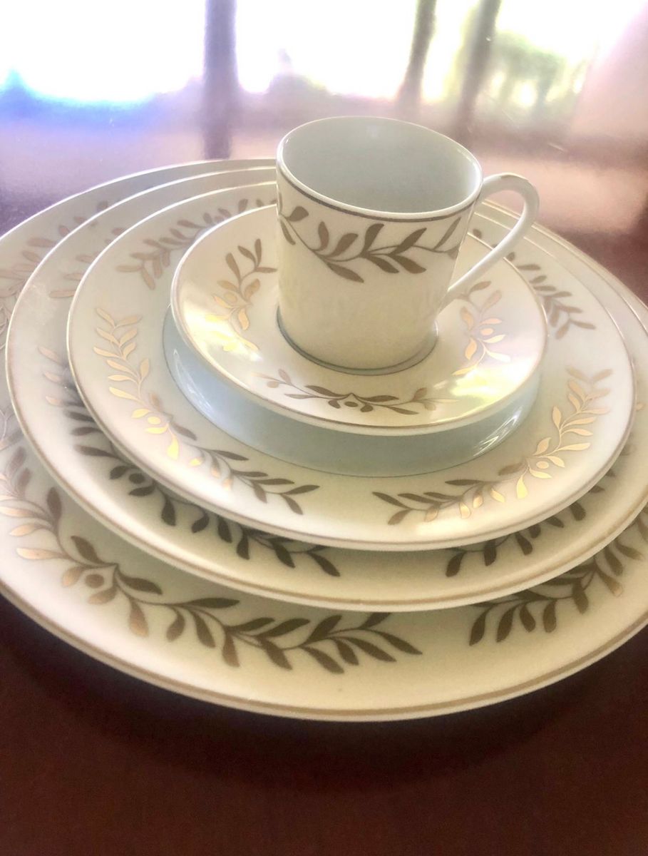 フランス製　Limoges ROSE DE LIMOGESディナープレート ペア ROSE ペア LIMOGESディナープレート DE フランス製　Limoges