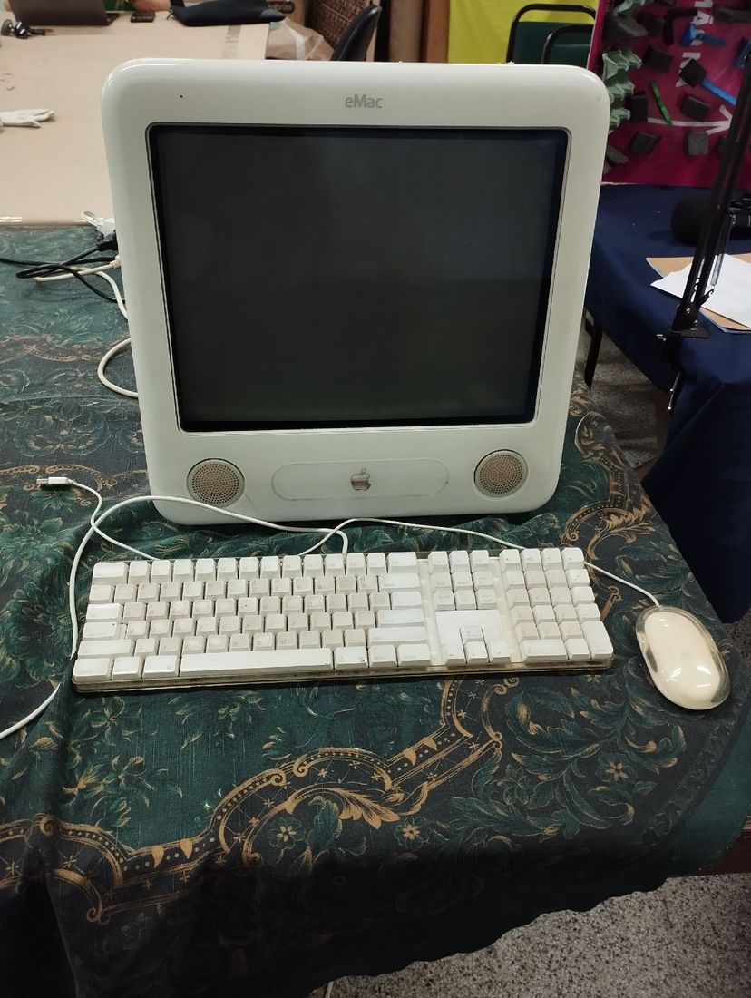 Apple Emac Original - Veja Descrição | Computador Desktop Apple Usado ...