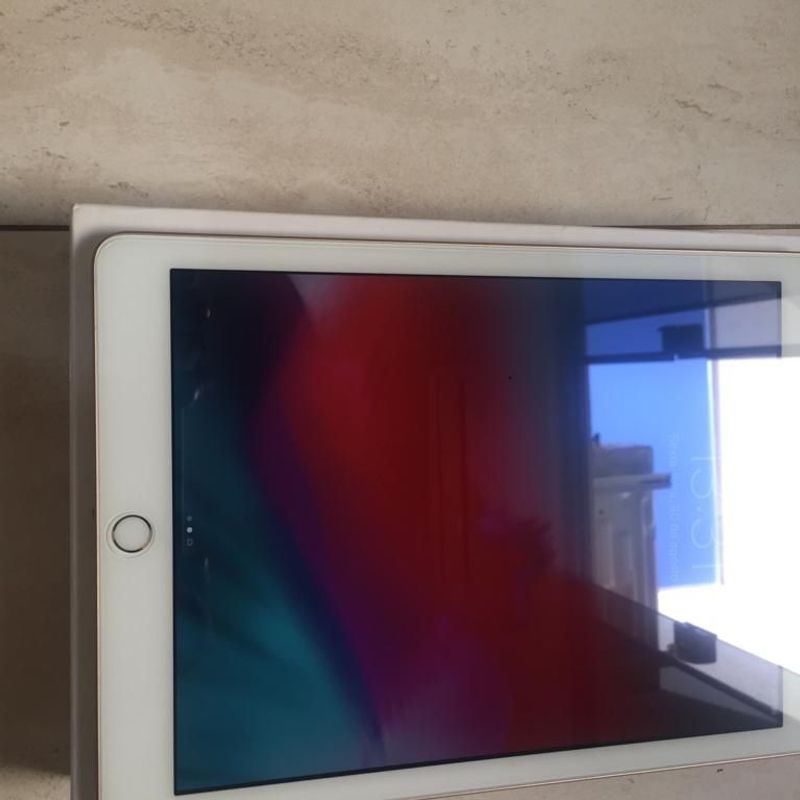 Apple Ipad New 32gb 5 Geração Dourado, Lindo e Impecável! Garantia