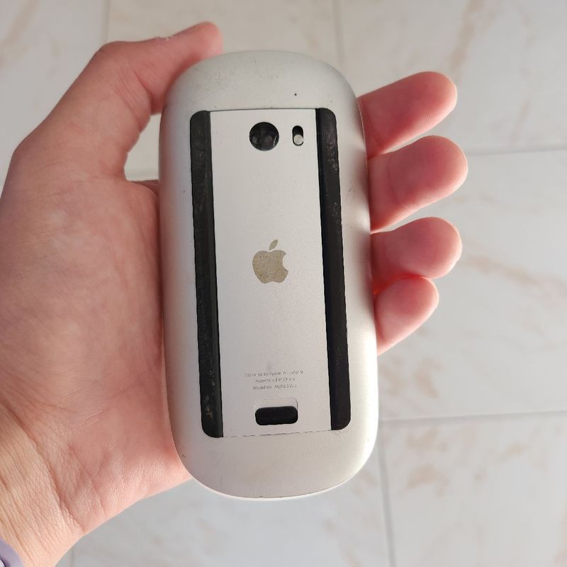 Magic Mouse Superfície Multi-Touch Preta - Apple - MMMQ3BE/A