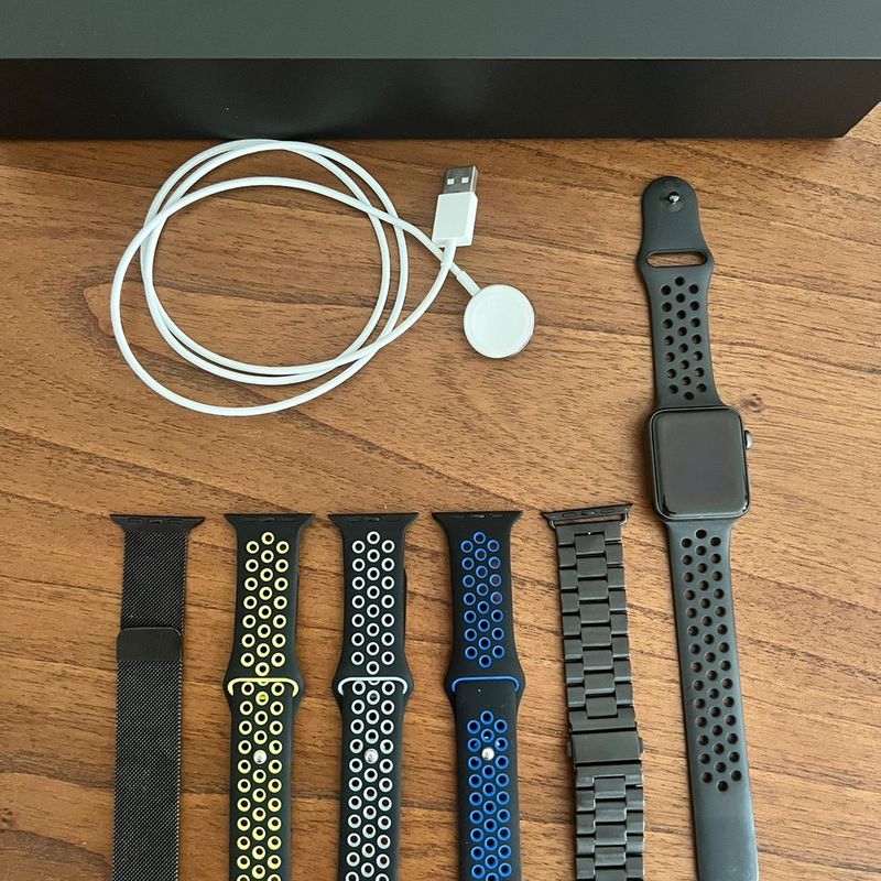 Series 3 42mm sales nike