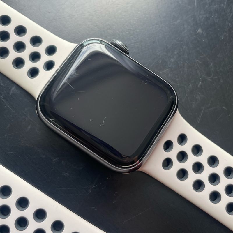 Apple watch white sales nike