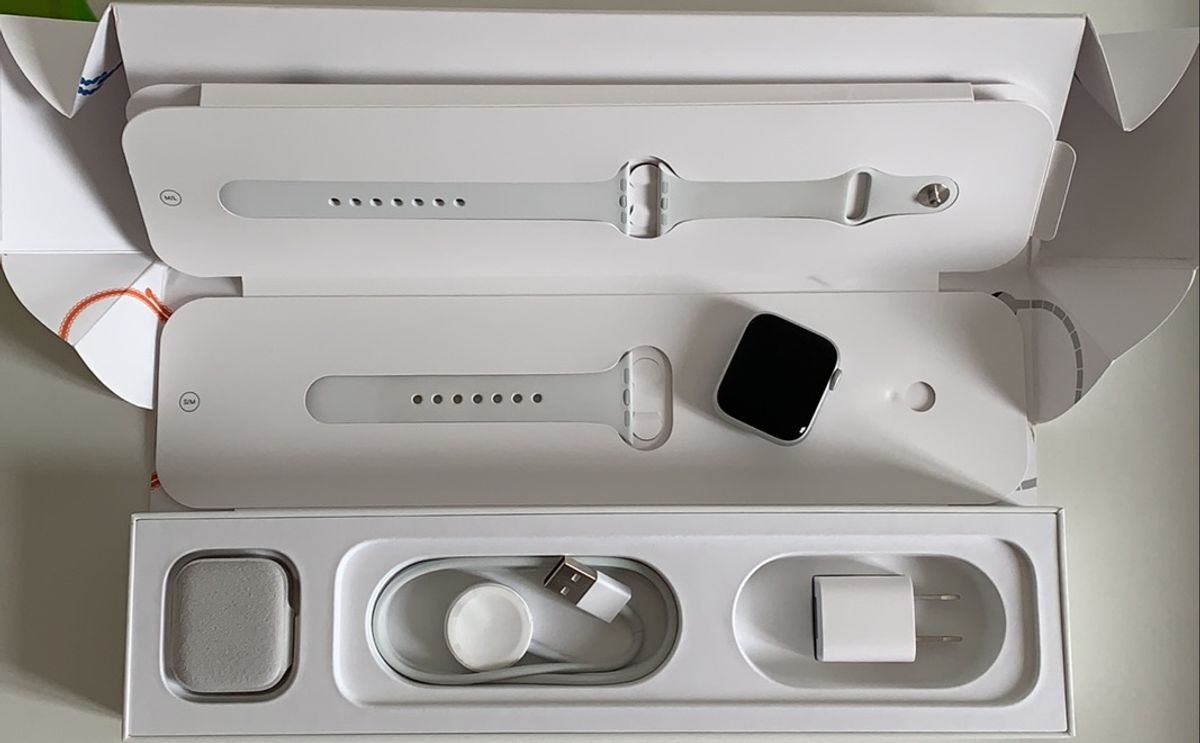 apple watch s4 40mm gps