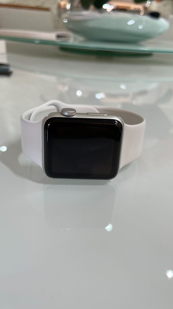 Apple Watch Series 3 42mm Silver Aluminum Item Info & Eletro Apple