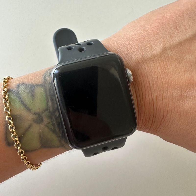 Apple watch best sale 2 nike 42mm