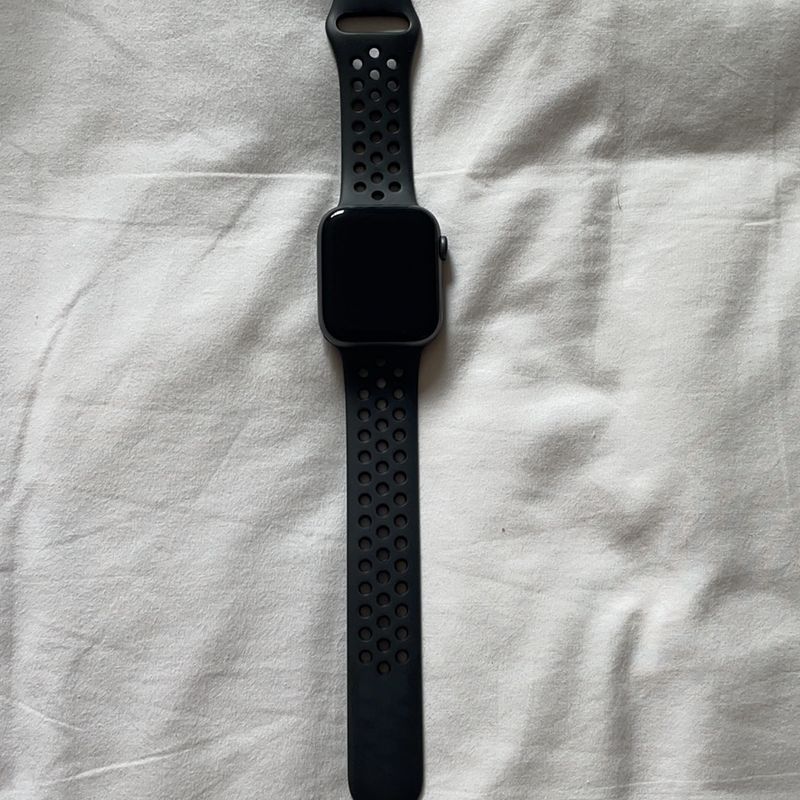 Nike version best sale apple watch 4