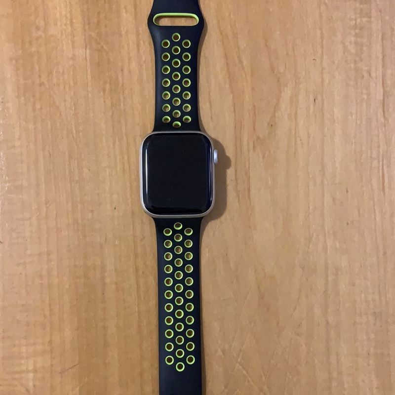 Apple watch 4 nike hot sale gold