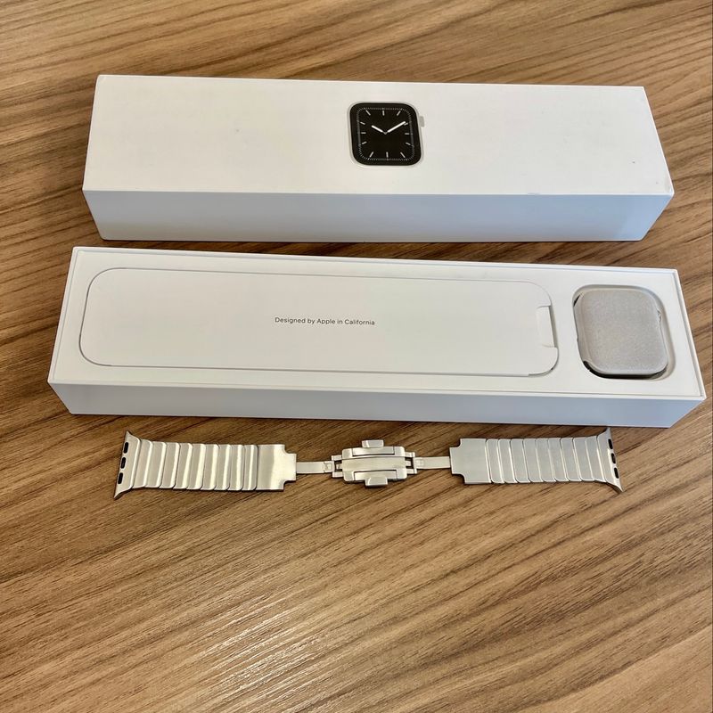 Apple popular watch 5 series no box!