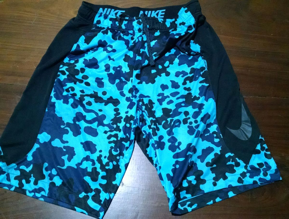 bermuda moletom nike camuflada