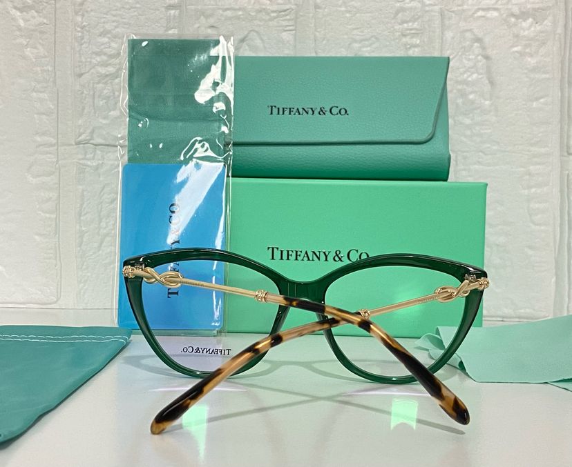Armação de Óculos Tiffany - Tf61 - Elegância Que Ilumina O Rosto ...