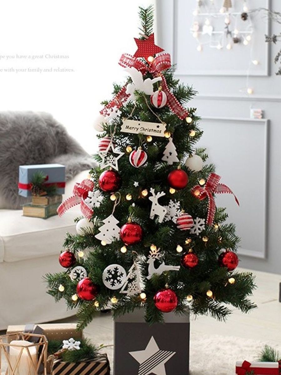 Árvore de Natal Decorada - Combo Facilidade - 1 Pinheiro Verde 90 Cm + 30  Bolas Bibelôs | Item de Decoração Tok Nunca Usado 76745423 | enjoei