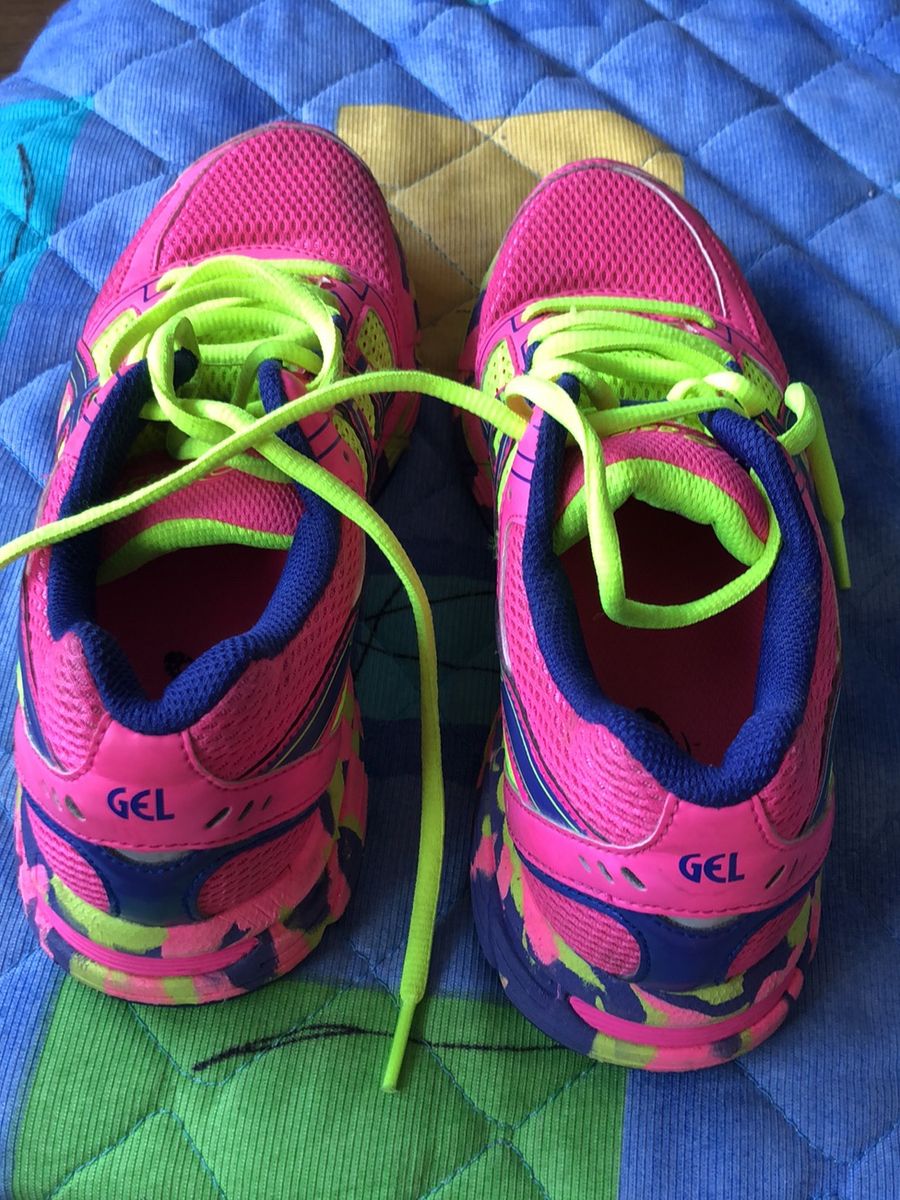 asics colorido feminino