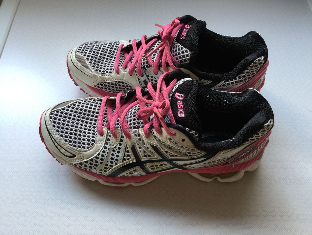 tenis asics usado