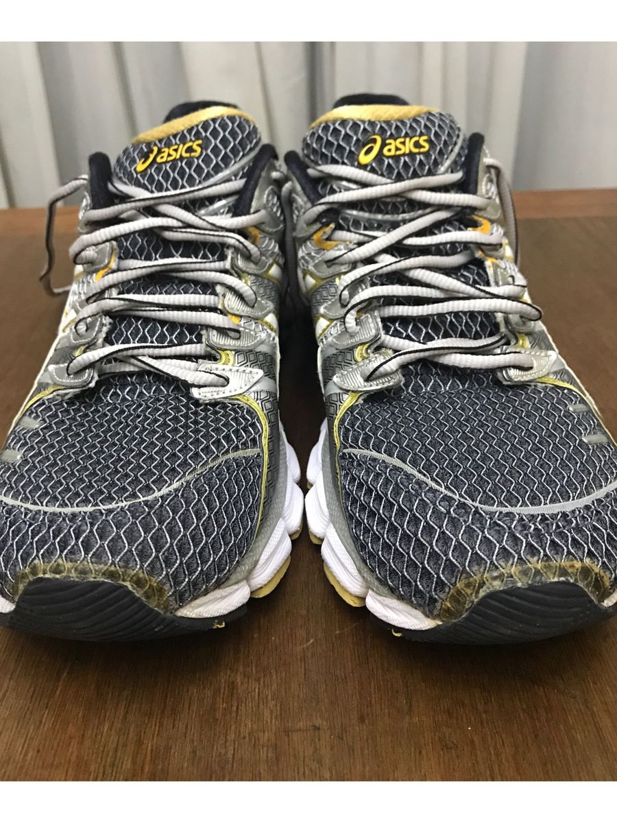 tenis asics usado