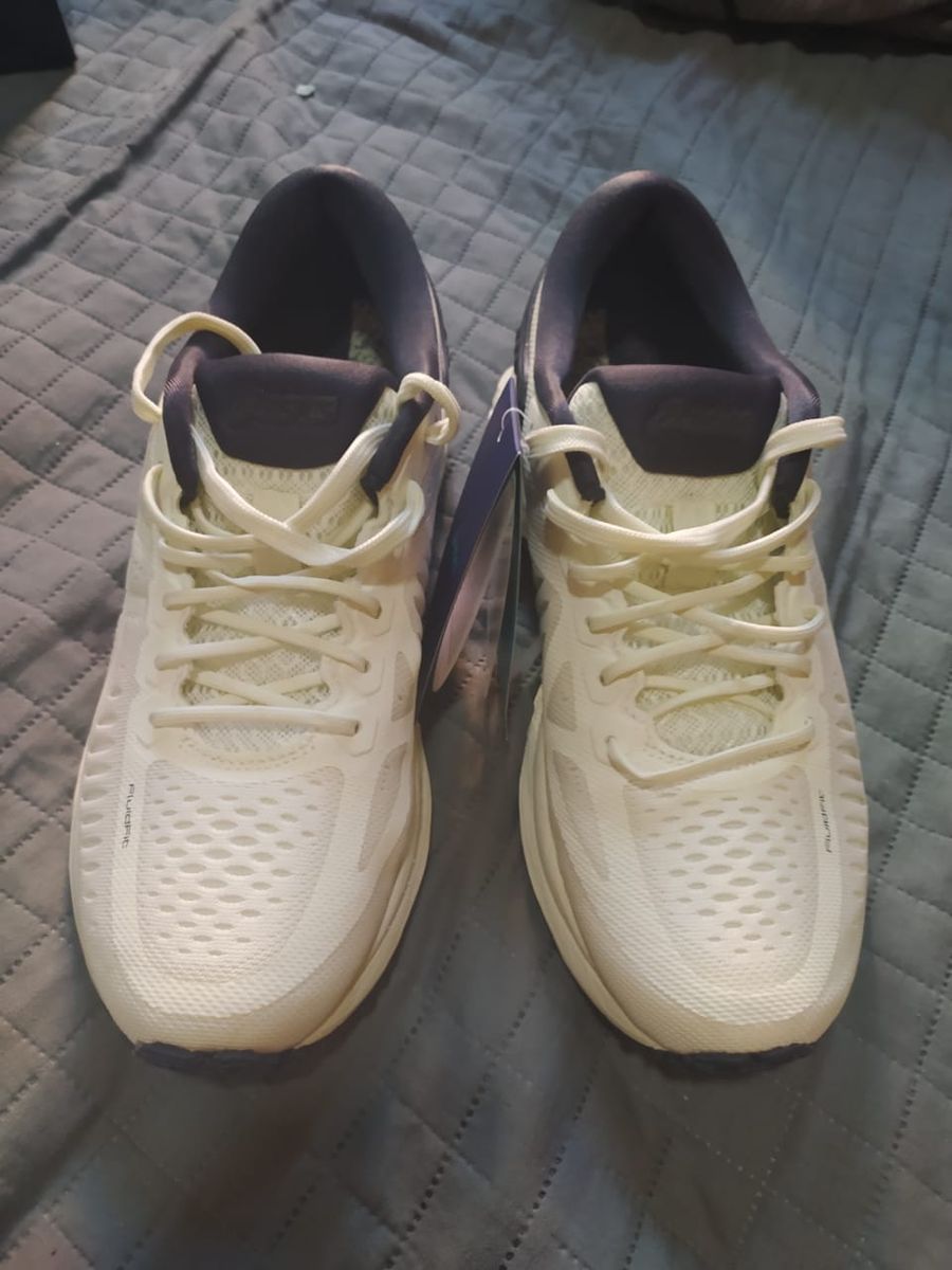 asics metarun off white