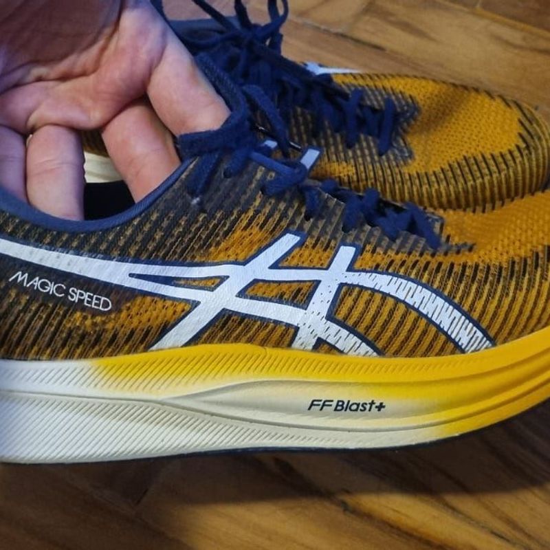 Asics placa carbono hotsell