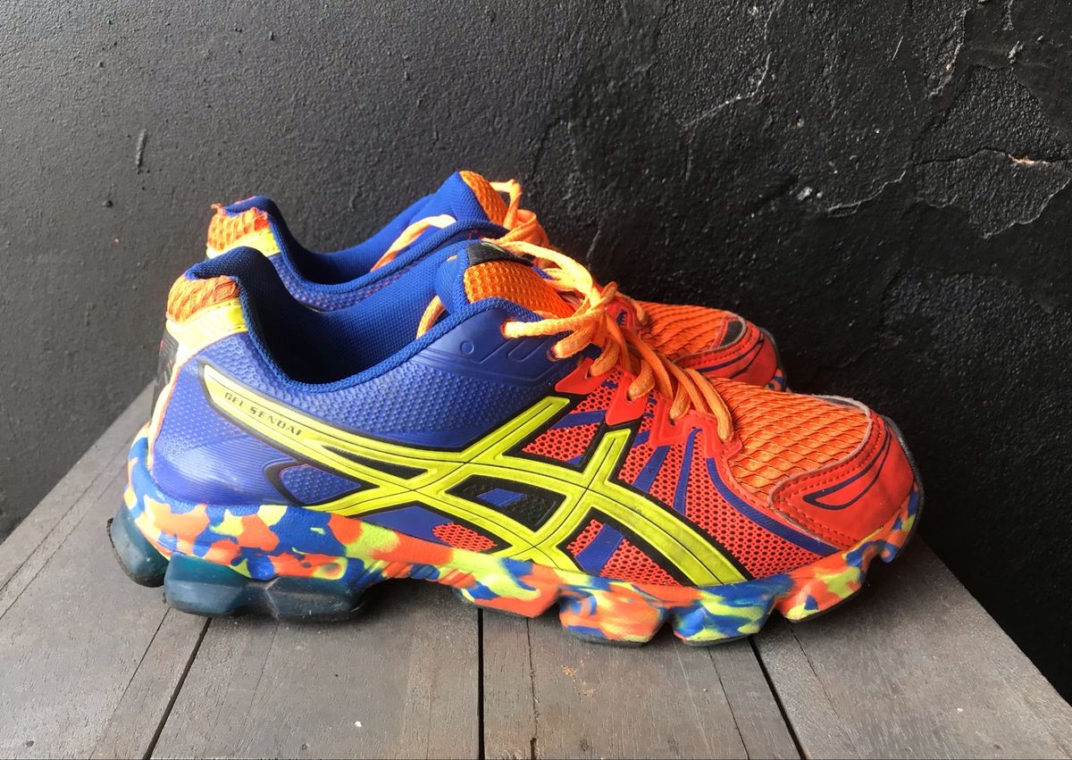 tenis asics camaleão