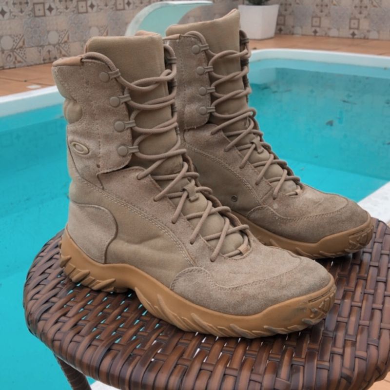 Bota oakley sale assault desert