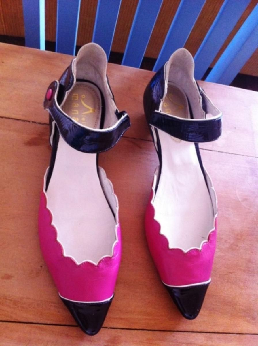 sapatos de couro feito a mão