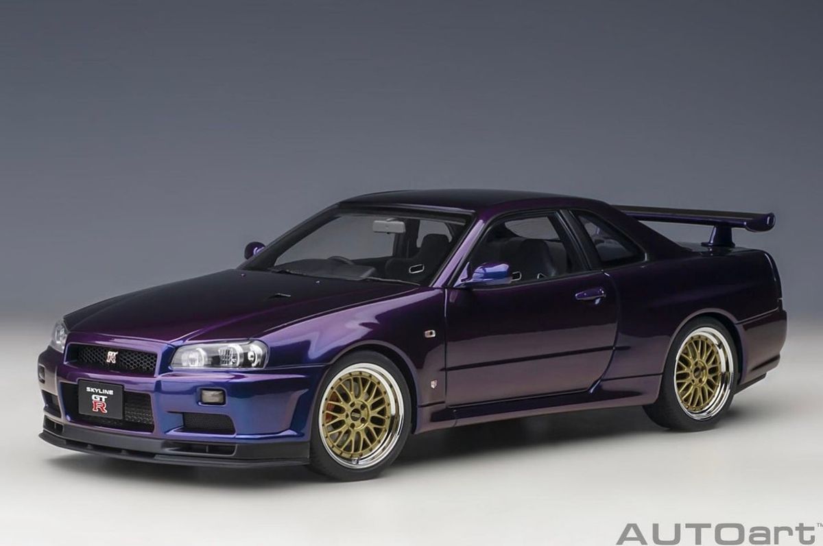AUTOart NISSAN SKYLINE GT-R (R34) V-SP　Ⅱ Nissan Skyline GT-R (R34) V-Spec II 1:18 Autoart Azul - 19 anos