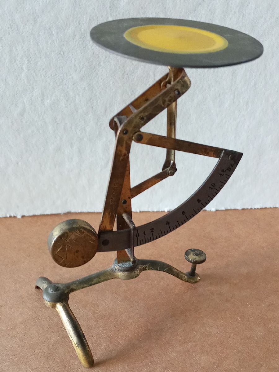 Balança Antiga para Cartas. Raridade | Produto Vintage e Retro Usado ...