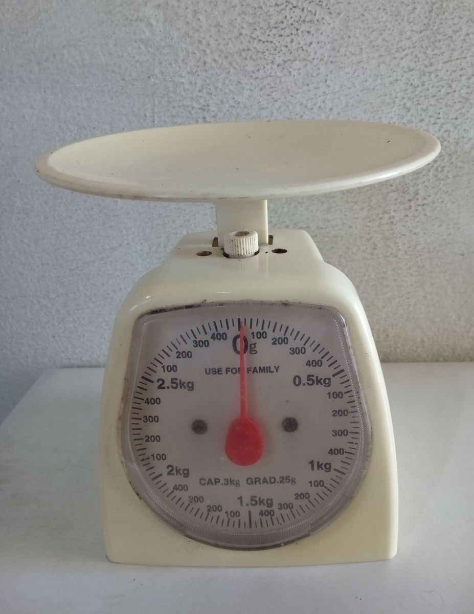 Balança Retro Antiga de Plástico | Produto Vintage e Retro Balança ...