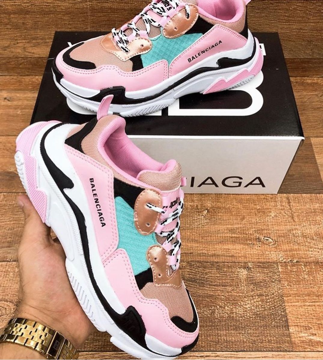 tenis balenciaga triple s feminino