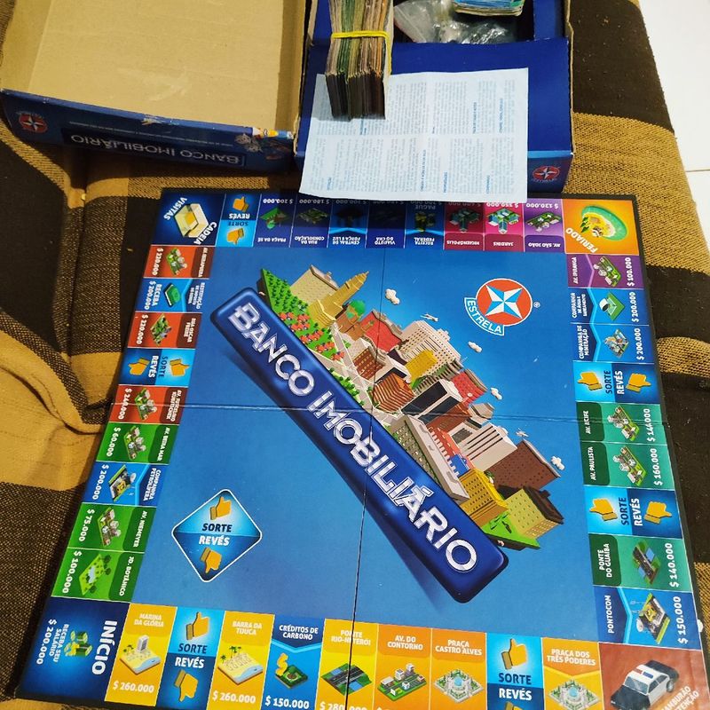 Jogo de Tabuleiro Banco Imobiliário Luxo | Jogo de Tabuleiro Hasbro Usado  28342798 | enjoei