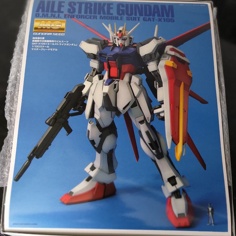 Bandai Mg 1/100 Gat-X105 Aile Strike Gundam Plastic Model Bandai Mg 1/100 Gat-X105 Aile Strike Gundam Plastic Model