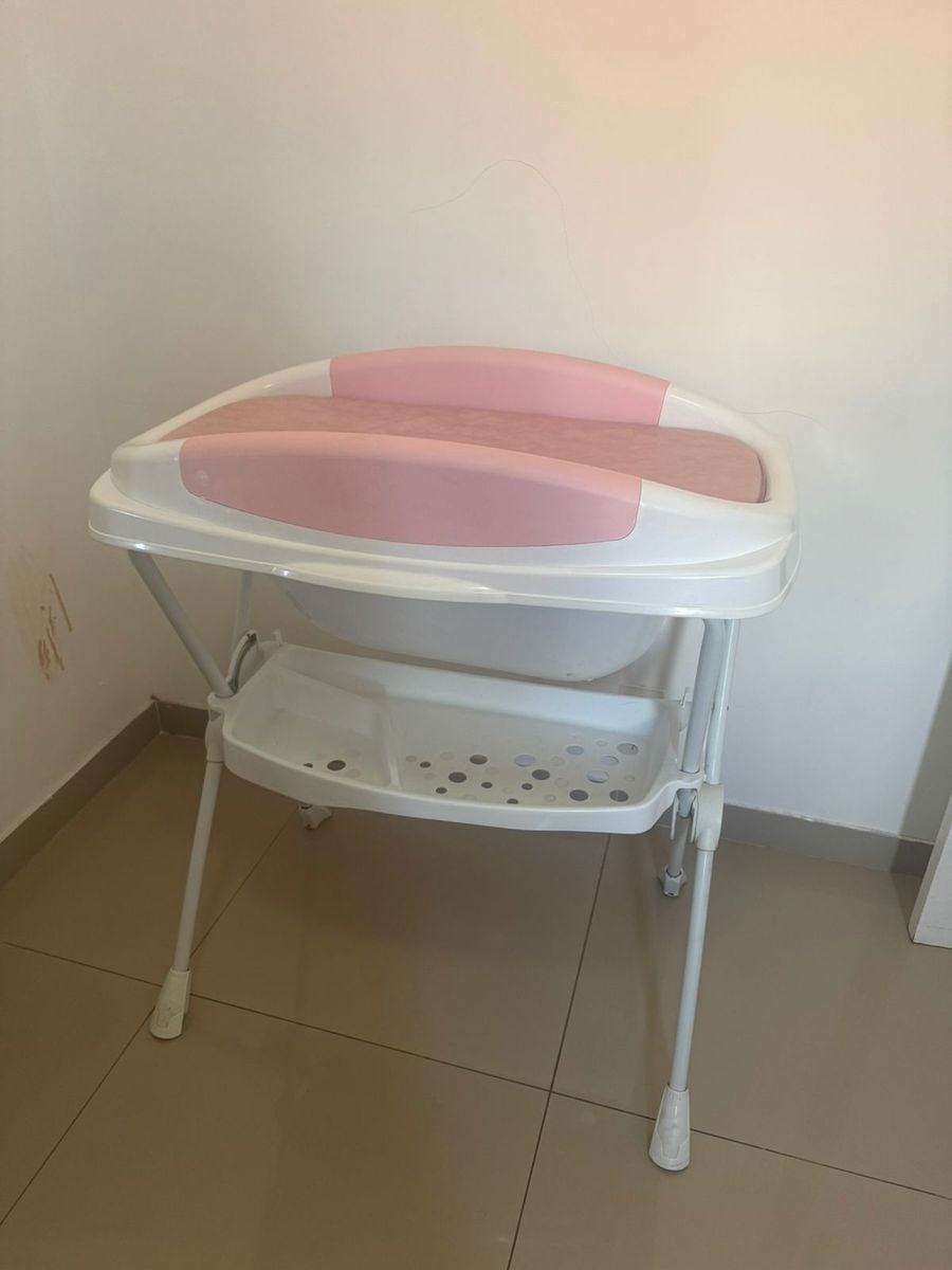Banheira com Pé e Trocador | Item Infantil Usado 127581942 | enjoei