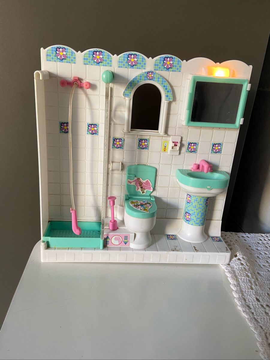 Banheiro para Boneca Barbie | Brinquedo Barbie Usado 74649099 | enjoei