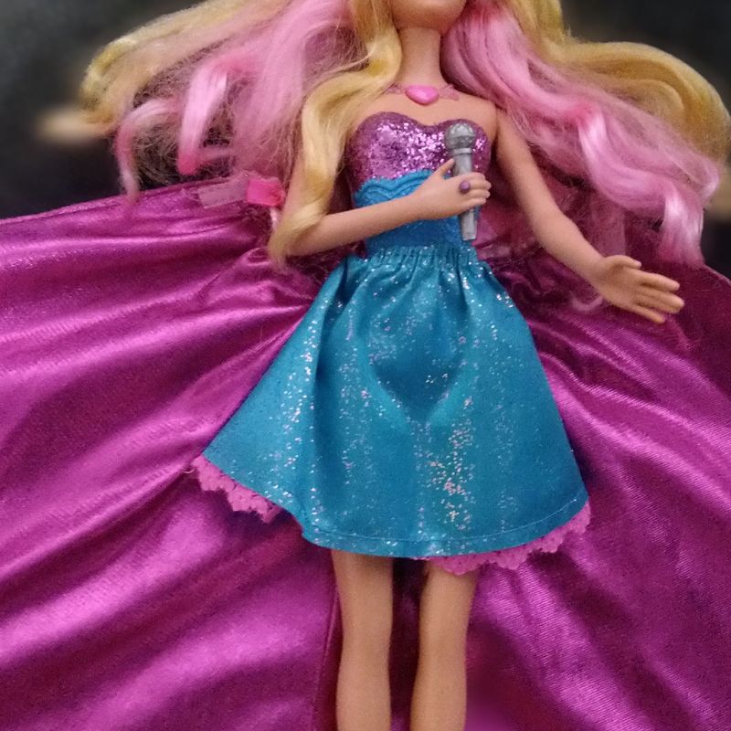 Barbie A Princesa e a Pop Star  Ser uma Princesa/Ser uma Pop Star 