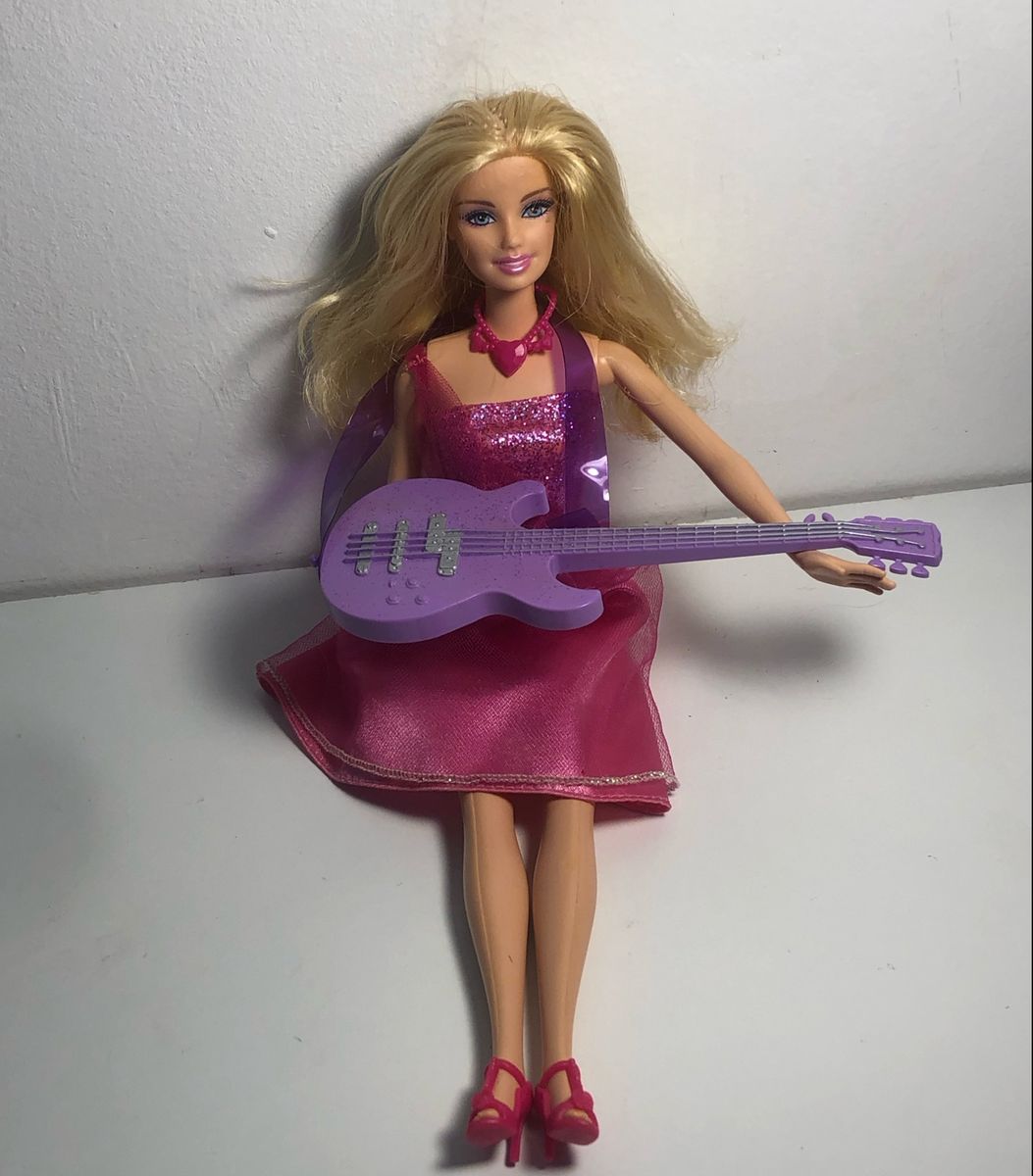 Barbie: A princesa E A pop star - colecao quebra-c no Shoptime