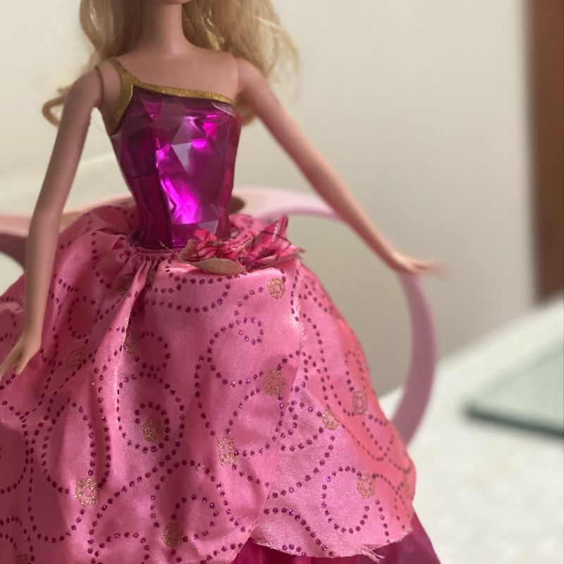 Barbie - Escola de princesas - Blair - Artigos infantis - Vale das  Oliveiras, Limeira 1263001543