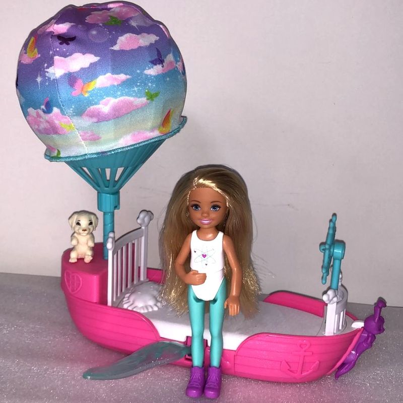 Boneca e Barco Barbie - Barbie Dreamtopia - Chelsea com Barco