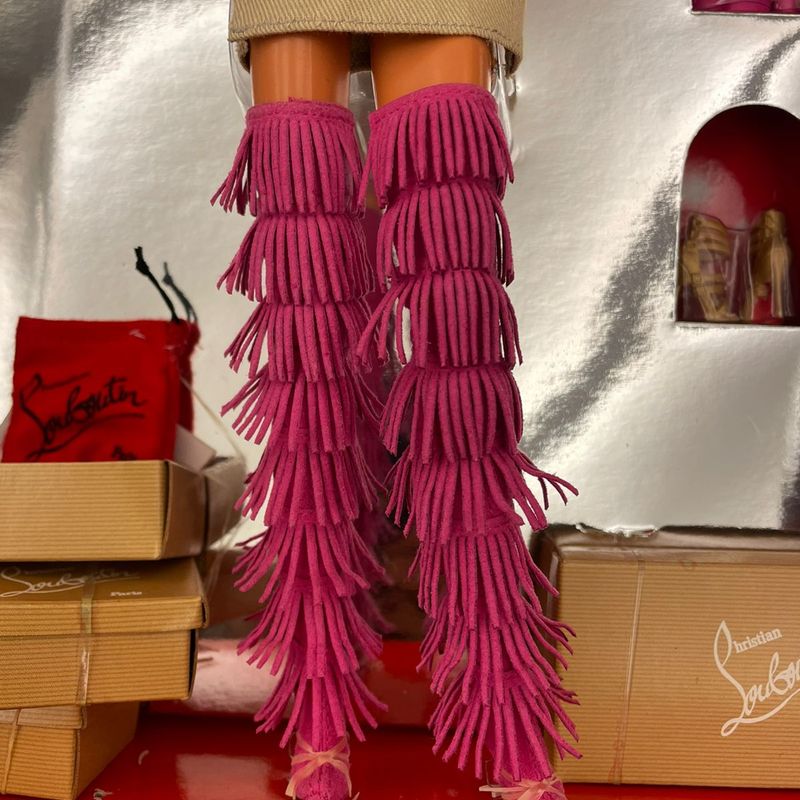 Barbie - Christian Louboutin | Barbie Usado 101381754 | enjoei