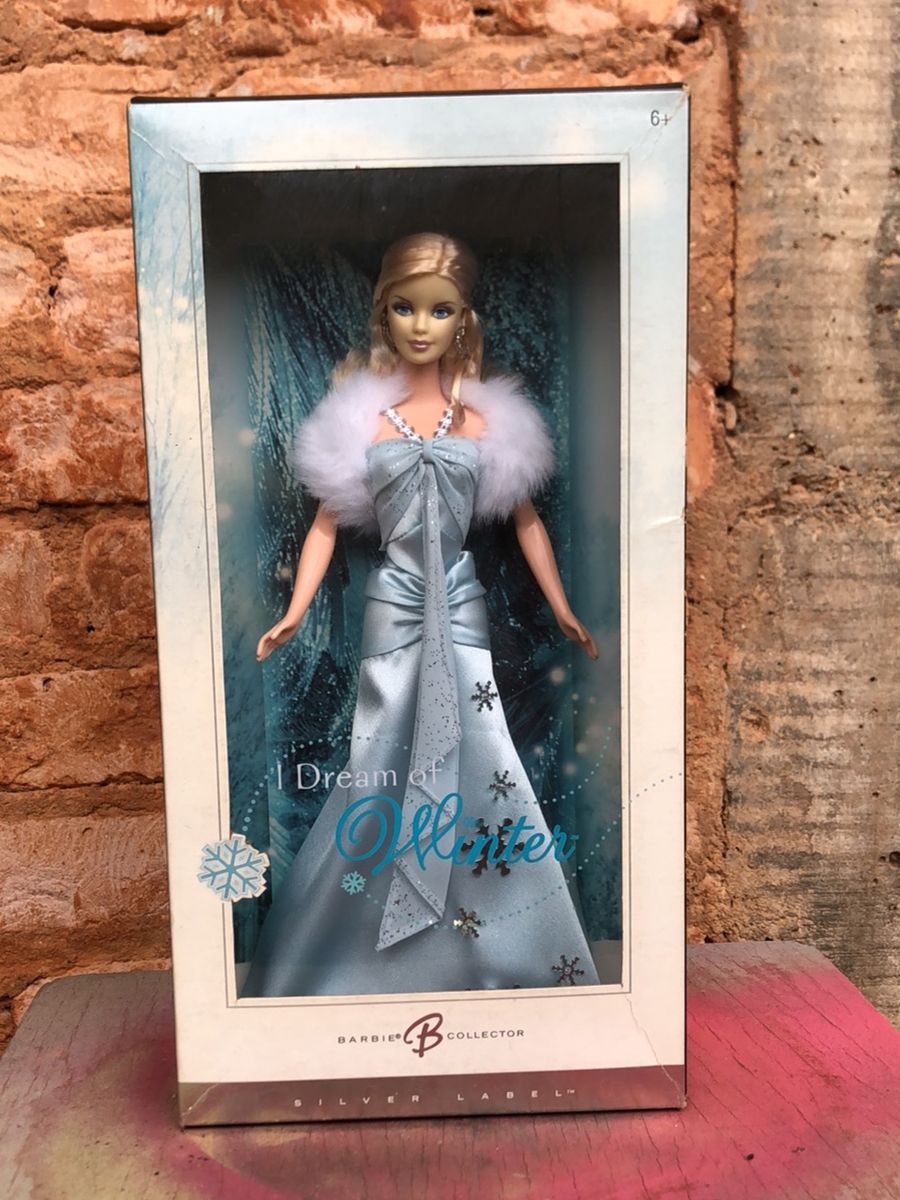 Colecionador brasileiro compra cópia física de Barbie Groom and