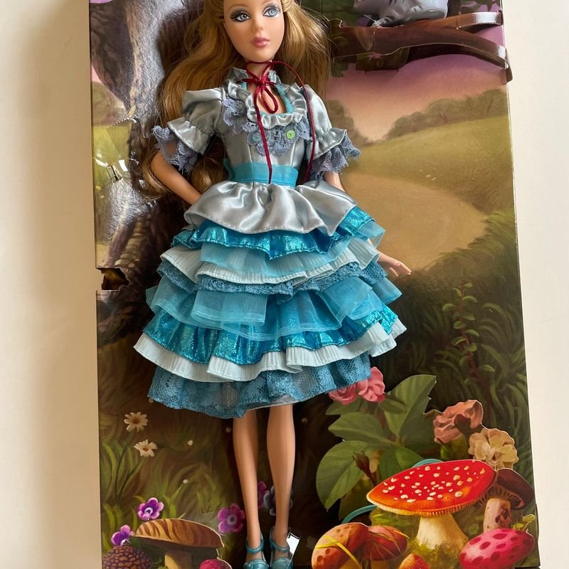 Roupa alice no país das maravilhas p/ barbie em Promoção na Americanas